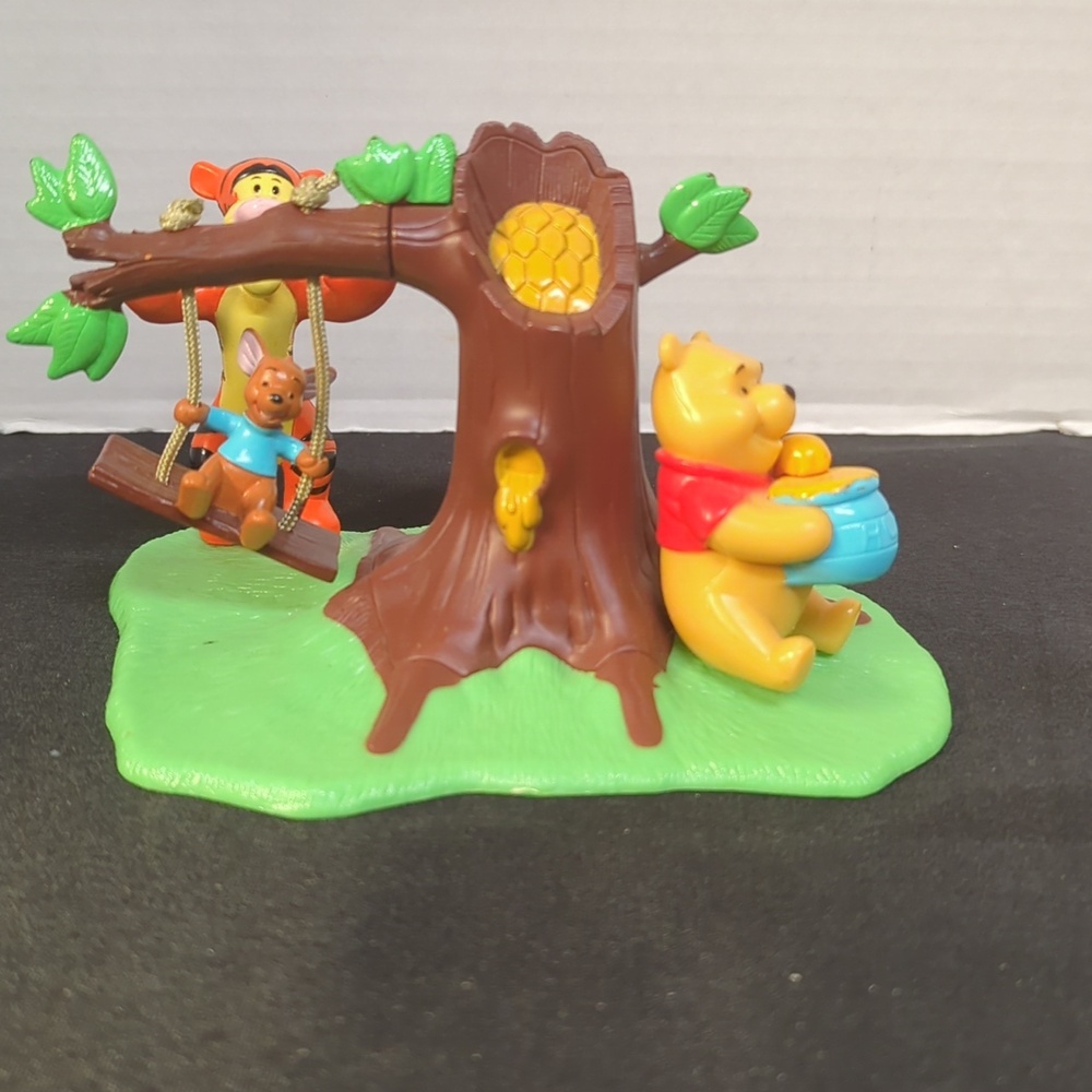 Winnie The Pooh 2006 Figure Display With Swing